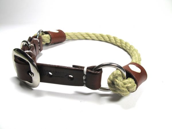 Tauhalsband mit Dunkelbraunem Leder und Edelstahl von Hand gefertigt